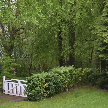Apartamento Lakeside Comfort With Balcony, Cleaning Included *