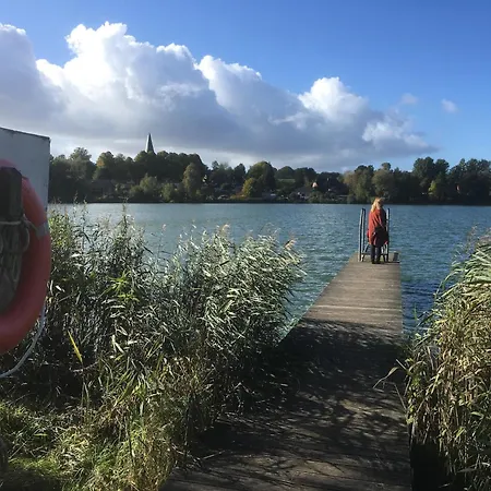 Lakeside Comfort With Balcony, Cleaning Included Eutin