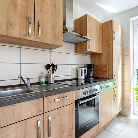 Lakeside Comfort With Balcony, Cleaning Included Eutin
